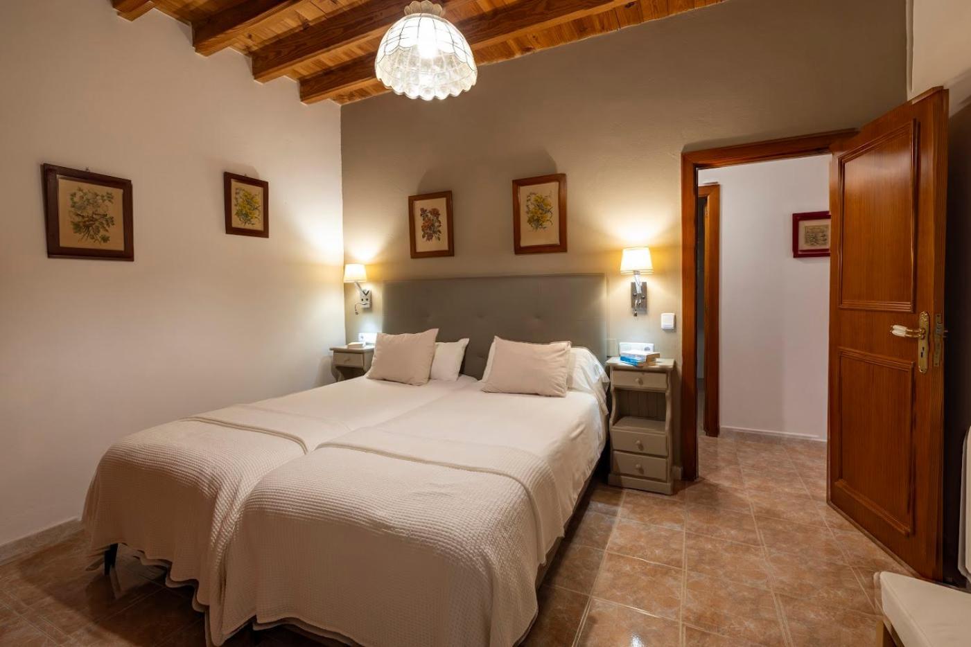 Agroturisme Sa Torre (Adults Only) Santa Eugenia Bagian luar foto